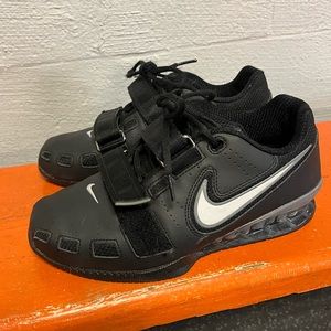 Nike Men’s 7 Romaleo 2s